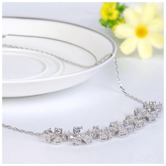 Swarovski Crystals The Kesia Flower Necklace - Picture 5 of 5